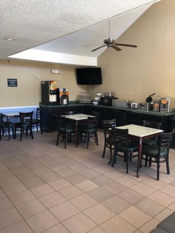 Super 8 By Wyndham Orangeburg Northモーテル エクステリア 写真