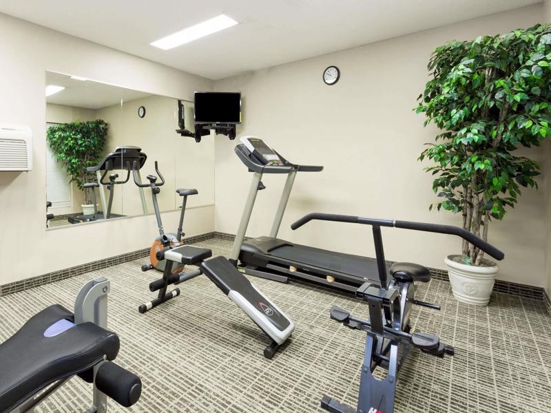 Super 8 By Wyndham Orangeburg Northモーテル エクステリア 写真
