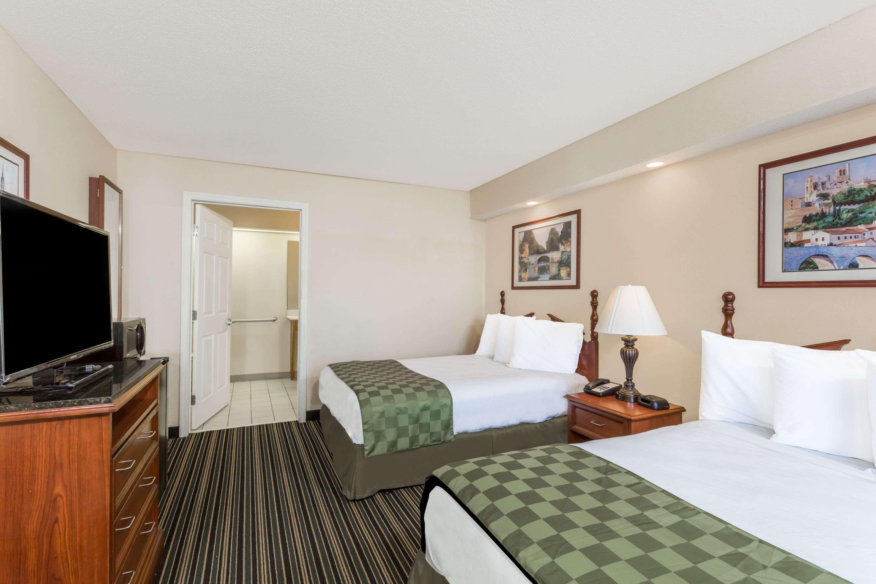 Super 8 By Wyndham Orangeburg Northモーテル エクステリア 写真