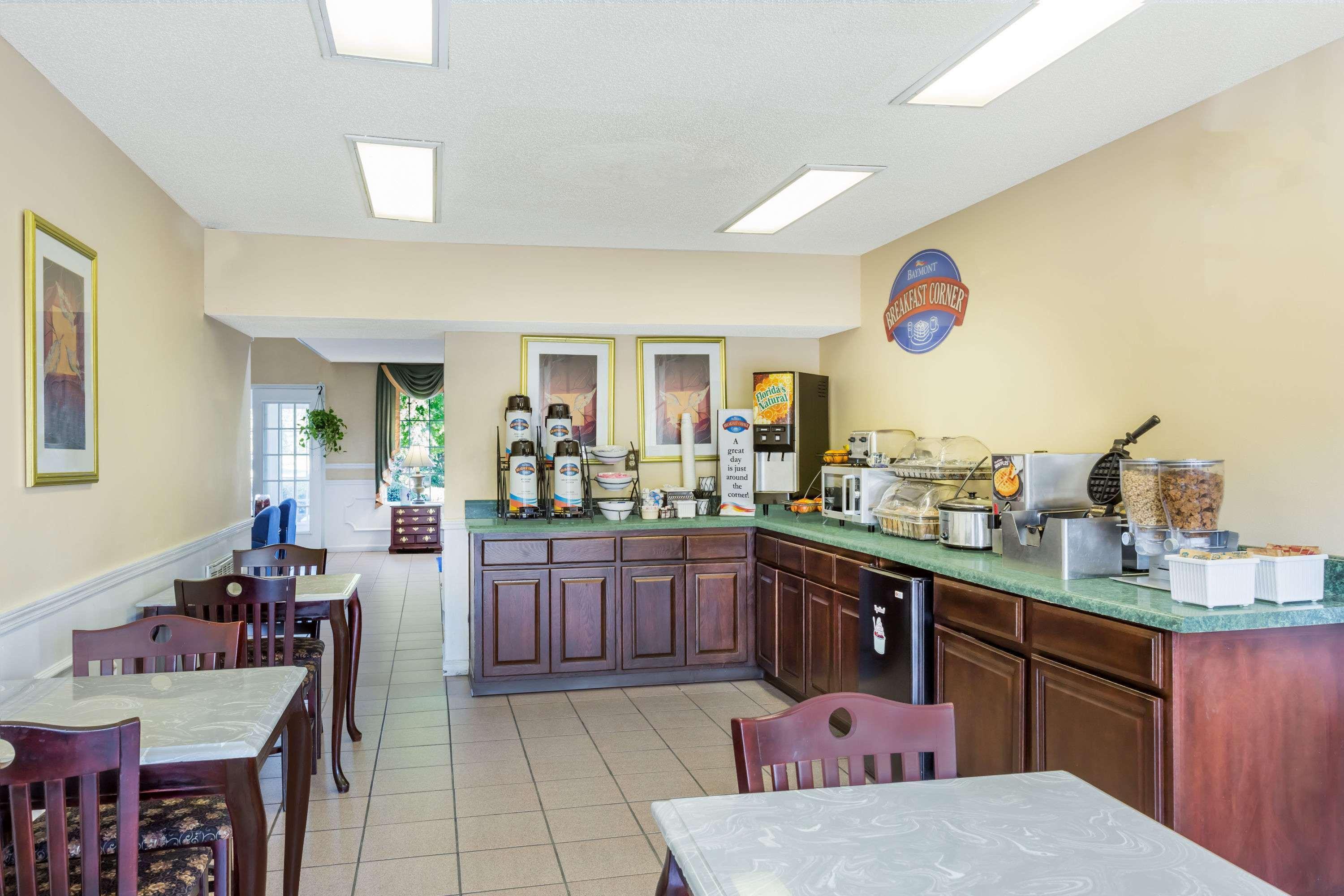 Super 8 By Wyndham Orangeburg Northモーテル エクステリア 写真